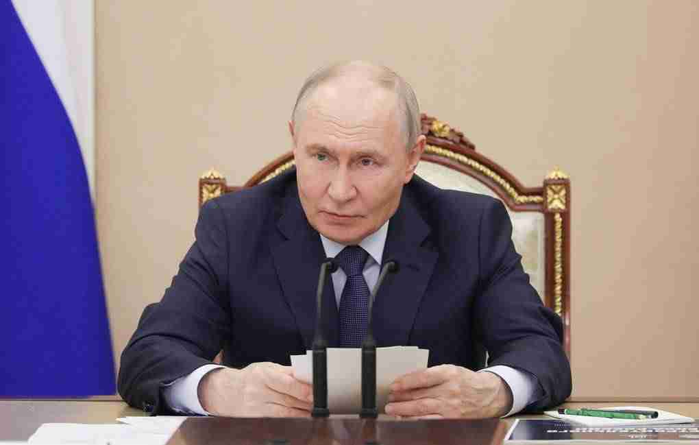 Владимир Путин: Оросын Тэнгисийн цэргийн хөгжлийн төлөвлөгөө бүрэн хэрэгжинэ