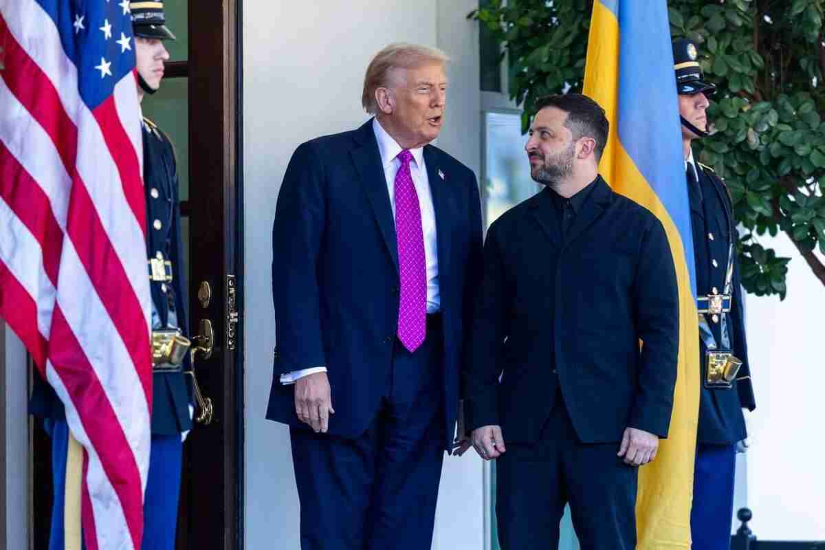 Дональд Трамп В.Зеленскийтэй Цагаан ордонд уулзжээ