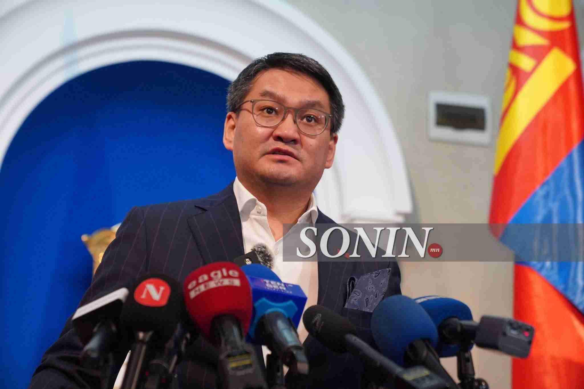 Ө.Шижир: Монгол Улс мөнгөгүй биш мөнгөтэй байхын зовлон эдэлж байна