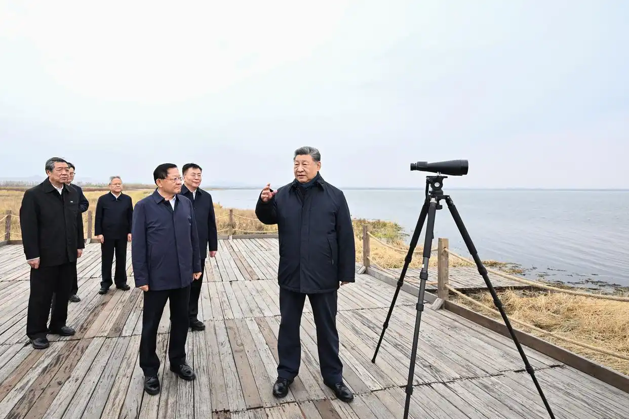 БНХАУ-ын дарга Ши Жиньпин Өвөр Монголын Улаанцав хотод ажиллажээ